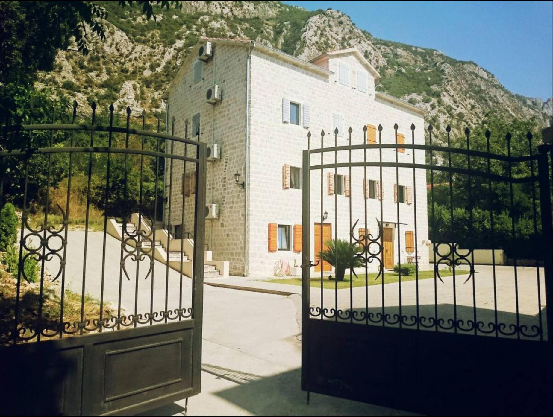 Villa San Marco Kotor Eksteriør billede